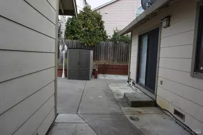 1048 Topsail Drive, Vallejo, CA 94591 - Photo 18