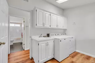 105 Claret Cir, Yountville, CA 94559 - Photo 18