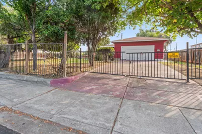 58 Solano Avenue, Bay Point, CA 94565 - Photo 2