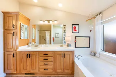 56 Laguna Seca Court, Saint Helena, CA 94574 - Photo 18