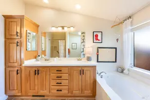 56 Laguna Seca Ct, Saint Helena, CA 94574 - Photo 18