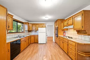 408 Boyes Blvd, Sonoma, CA 95476 - Photo 8