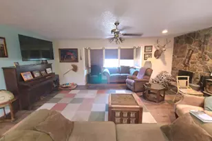 75500 Covelo Rd, Covelo, CA 95428 - Photo 28