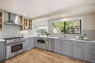 28 Oak Forest Pl, Santa Rosa, CA 95409 - Photo 10