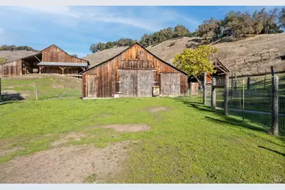 7420 Eastside Potter Valley Road, Ukiah, CA 95482 - Photo 24