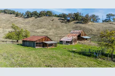 7420 Eastside Potter Valley Road, Ukiah, CA 95482 - Photo 22