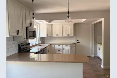 1661 Fairfield Avenue, Fairfield, CA 94533 - Photo 12