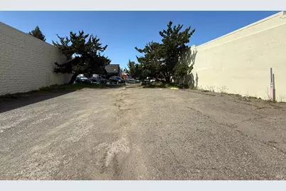 330 Center Street, Healdsburg, CA 95448 - Photo 4