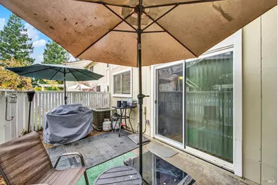 160 Arcadia Drive, Vacaville, CA 95687 - Photo 40