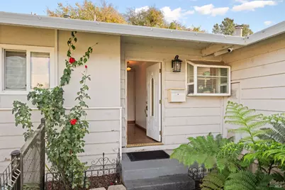 1557 Madrid Court, Napa, CA 94559 - Photo 4