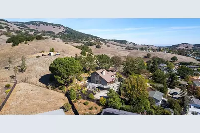 66 Martinez Court, Novato, CA 94945 - Photo 36