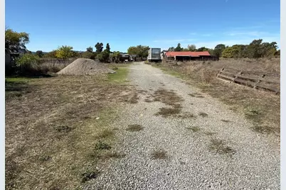 4001 Walker Avenue, Santa Rosa, CA 95407 - Photo 2