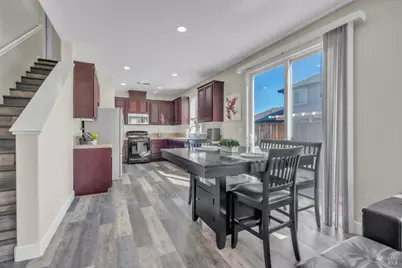 2042 Hamstead Court, Vacaville, CA 95687 - Photo 26