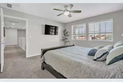 2042 Hamstead Court, Vacaville, CA 95687 - Photo 44