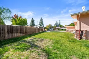 366 Peach Tree Ave, Vacaville, CA 95688 - Photo 4
