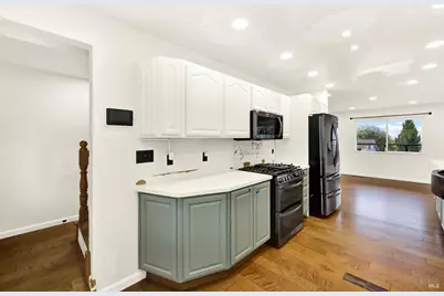 310 W M Street, Benicia, CA 94510 - Photo 34