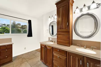 310 W M Street, Benicia, CA 94510 - Photo 46