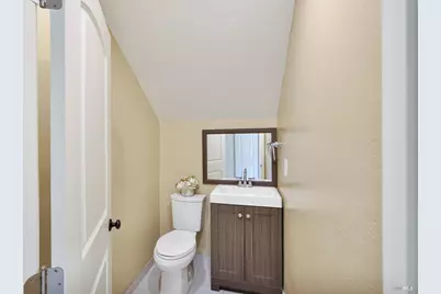 7208 Browns Valley Road, Vacaville, CA 95688 - Photo 32