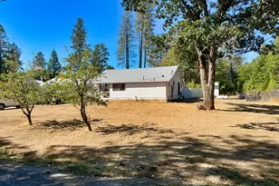 44170 Lakeview Ave, Laytonville, CA 95454 - Photo 2