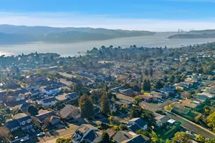 480 Raymond Dr, Benicia, CA 94510 - Photo 32