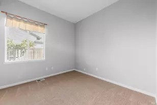 106 Genoa Ct, Vacaville, CA 95688 - Photo 20