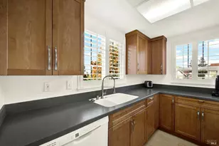 565 Lori Dr, Benicia, CA 94510 - Photo 36