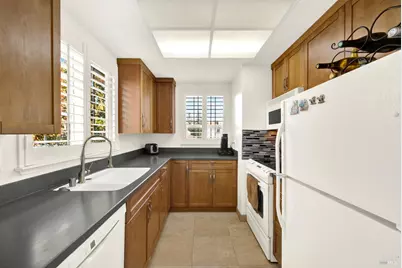 565 Lori Drive #80, Benicia, CA 94510 - Photo 6