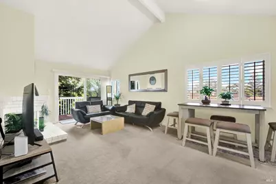 565 Lori Drive #80, Benicia, CA 94510 - Photo 2