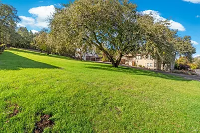 2036 Zinfandel Court, Vacaville, CA 95688 - Photo 6