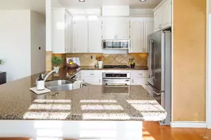 810 Wine Ct, Petaluma, CA 94954 - Photo 14