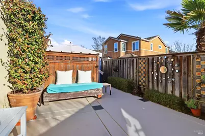 586 Sapphire Street, Petaluma, CA 94952 - Photo 44