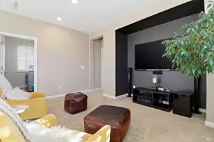 586 Sapphire St, Petaluma, CA 94952 - Photo 24