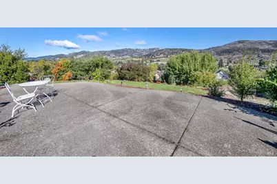6317 Meadowridge Drive, Santa Rosa, CA 95409 - Photo 22