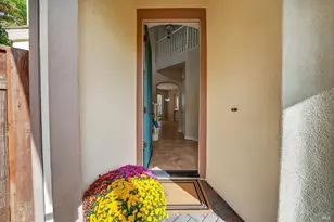 23 Greenham Ct, Novato, CA 94949 - Photo 2