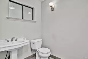 10005 Meadow Dr, Cobb, CA 95426 - Photo 14