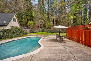 10005 Meadow Dr, Cobb, CA 95426 - Photo 18