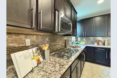 874 Erin Way, Napa, CA 94559 - Photo 14