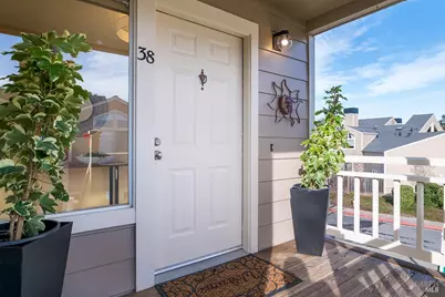 38 Creekside Court, Corte Madera, CA 94925 - Photo 2