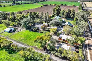 7707 Serpa Ln, Dixon, CA 95620 - Photo 2