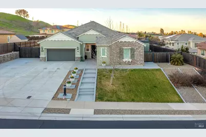 6006 Peacock Court, Vacaville, CA 95688 - Photo 2