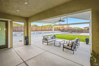 6006 Peacock Court, Vacaville, CA 95688 - Photo 40