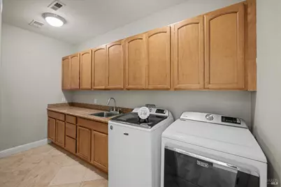 7125 Solitude Court, Vacaville, CA 95688 - Photo 74