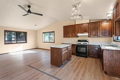 27931 Poppy Drive, Willits, CA 95490 - Photo 14