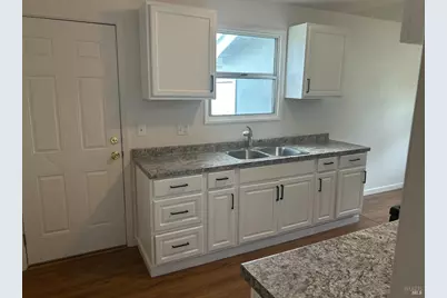 243 Sage Street, Vallejo, CA 94589 - Photo 2