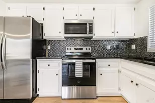 199 White Oak Dr, Santa Rosa, CA 95409 - Photo 10