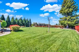 5050 Melissa Ln, Vacaville, CA 95688 - Photo 10