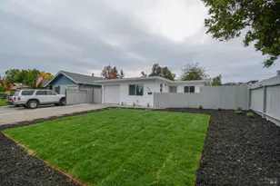 456 Lovers Ln, Vacaville, CA 95688 - Photo 2