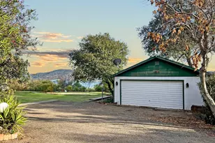 11613 Lakeview Dr, Clearlake Oaks, CA 95423 - Photo 4