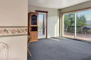 11613 Lakeview Dr, Clearlake Oaks, CA 95423 - Photo 10