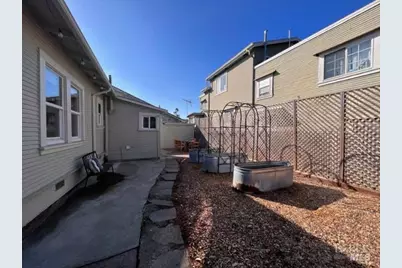 3661 Loma Vista Avenue, Oakland, CA 94619 - Photo 32